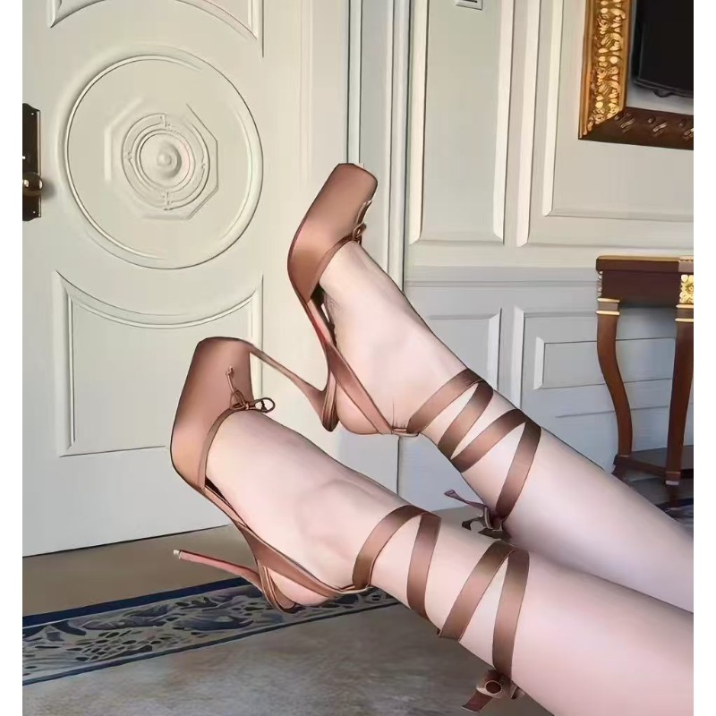 Ankle Strap Attachment - Sapatos de Salto Alto Vermelhos, Sandálias
